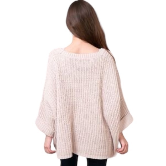 Pol Woman’s Beige Chunky Knit Pullover Oversized Soft pocket Sweater Size Large - Picture 3 of 13